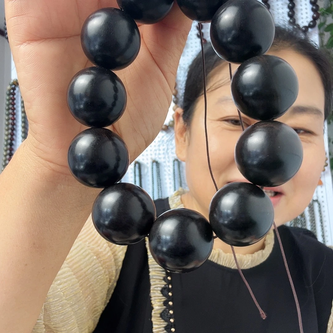 扇子紫光檀的2.5的11的手串