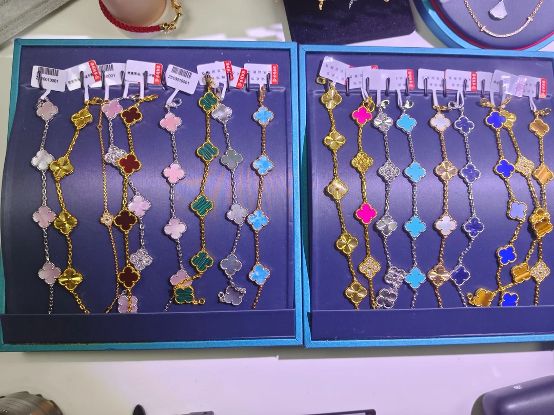 手链 四叶草五环梵克女简约绿色海洋生物百搭饰品金色男女通用