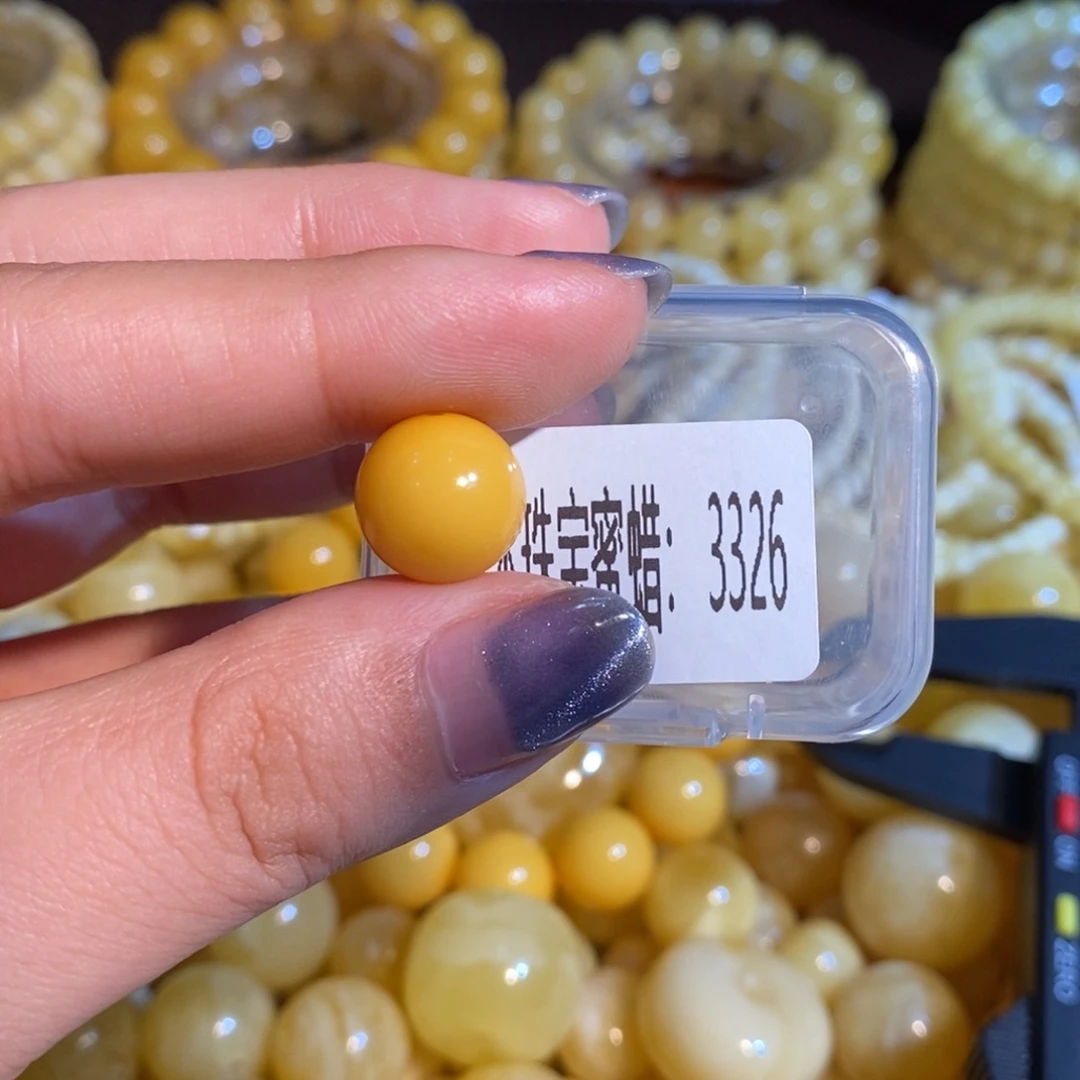 琥珀未镶嵌珠宝奇石3326