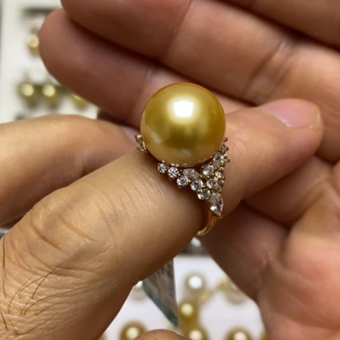 18K金镶嵌戒指海水珍珠