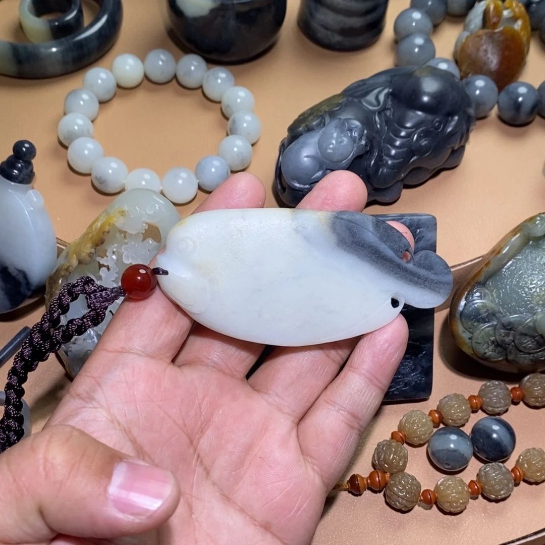 未镶嵌和田玉把件