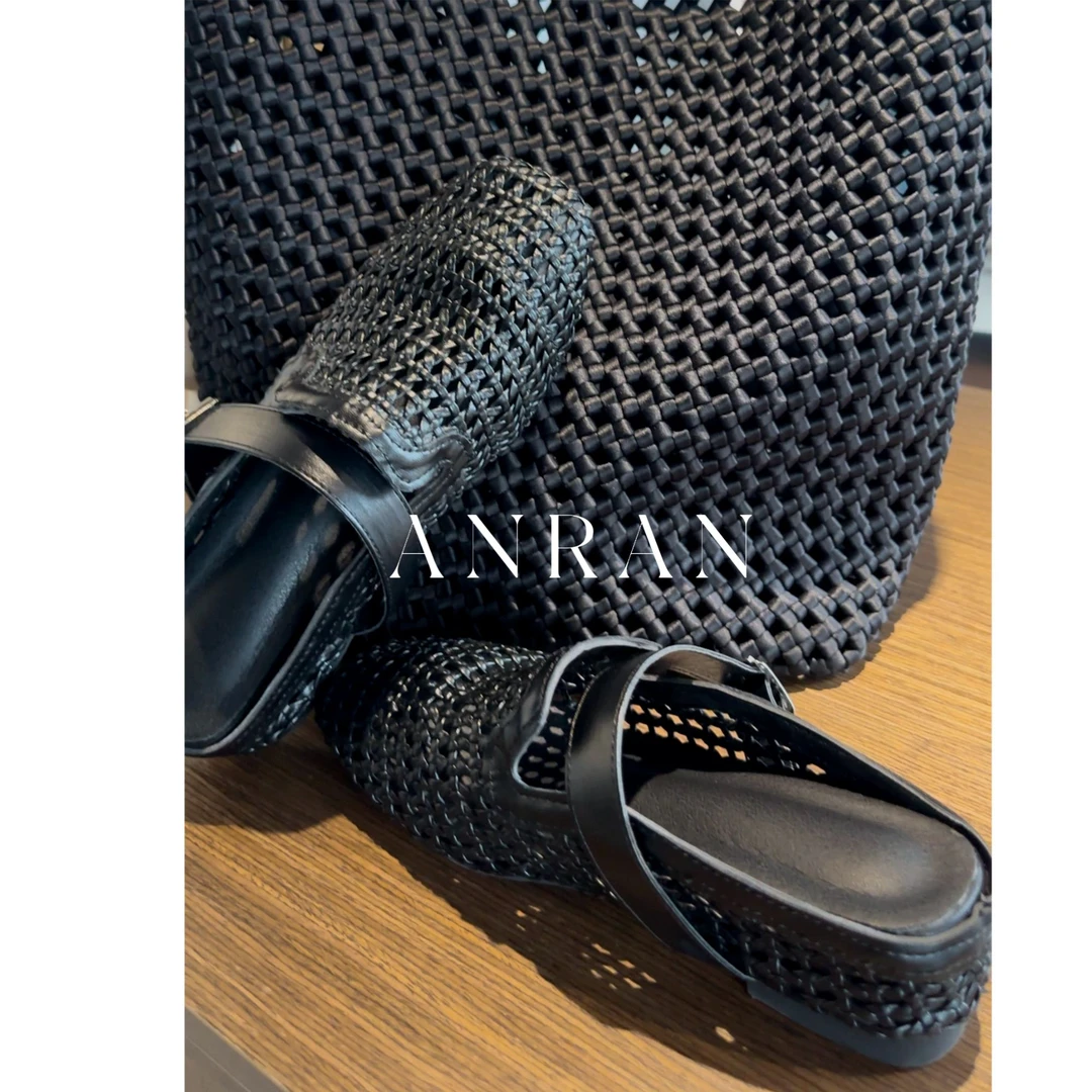 安然 夏季新款编织软皮舒适坡跟6cm穆勒鞋皮带扣透气包头外穿拖鞋