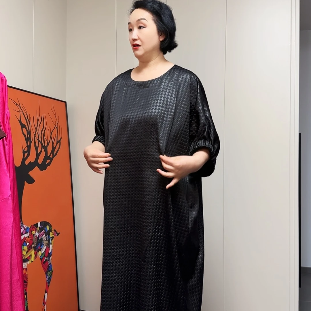 大码女装修身显瘦连衣裙