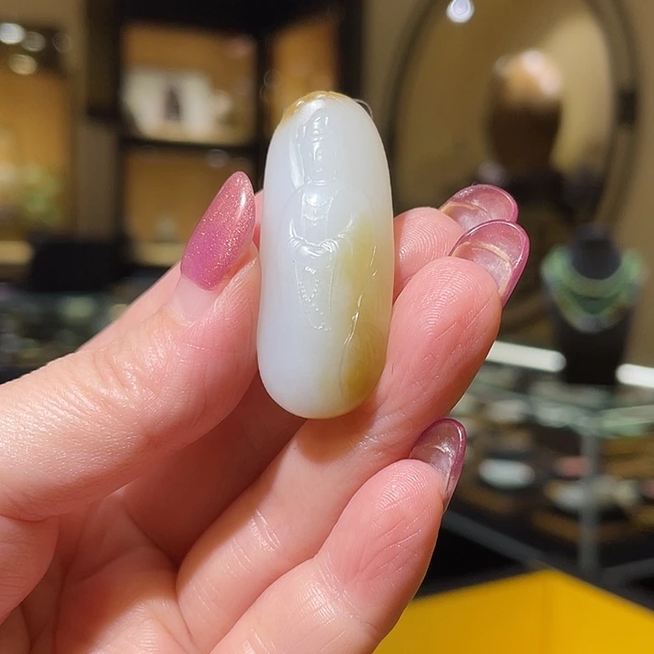 颈饰未镶嵌和田玉夏*