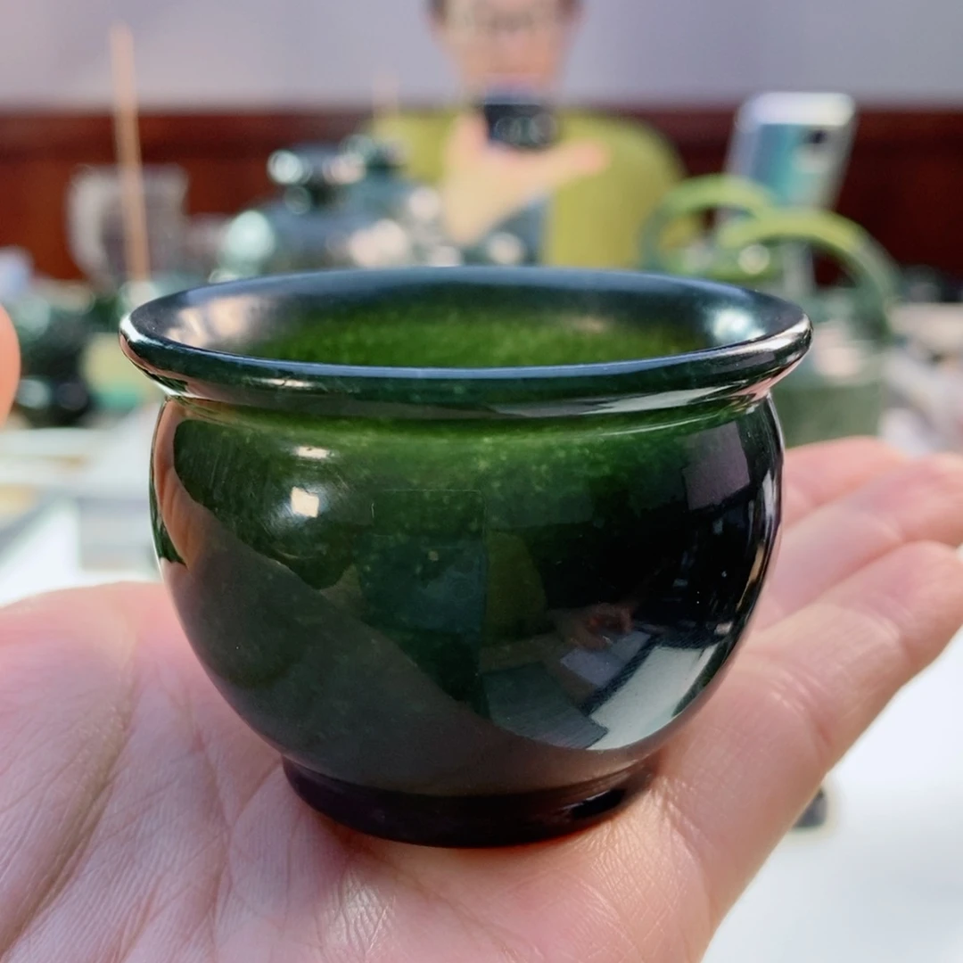 未镶嵌和田玉（青玉）摆件微瑕
