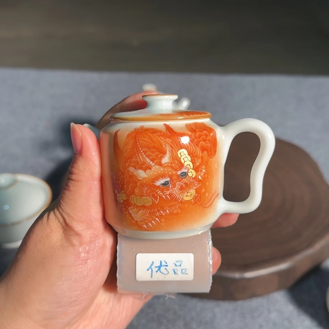 尴尬君君厉害咯君君咯哦君君了