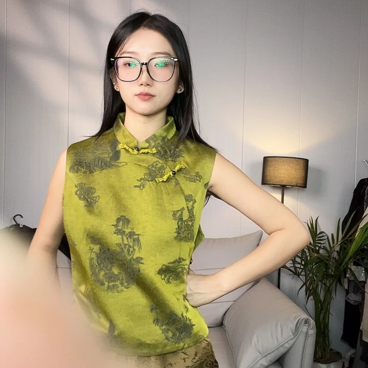 被牛尺码去拍马甲