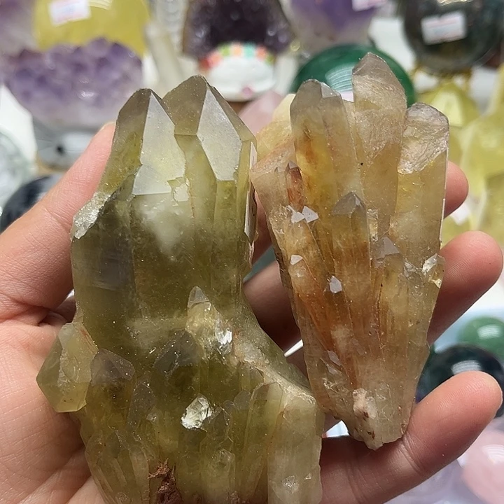水晶珠宝半成品未镶嵌咦*哈493克晶簇
