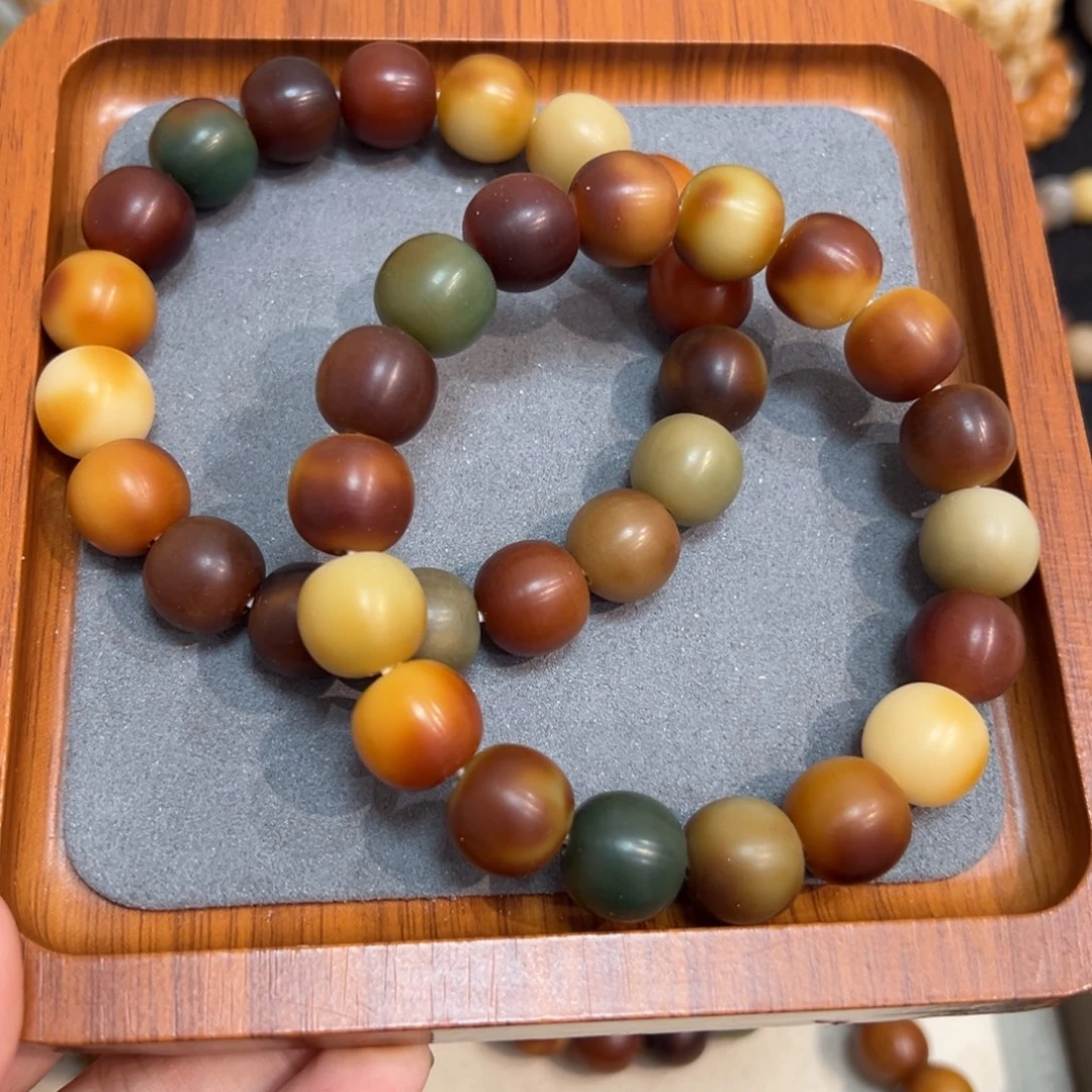 吊坠菩提根/象牙果五色经幡卡14