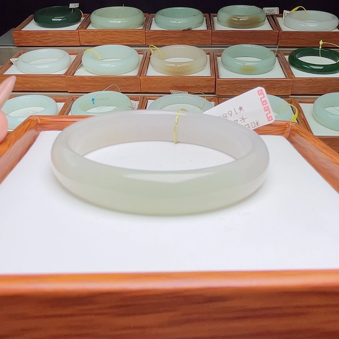 和田玉未镶嵌手镯46.7