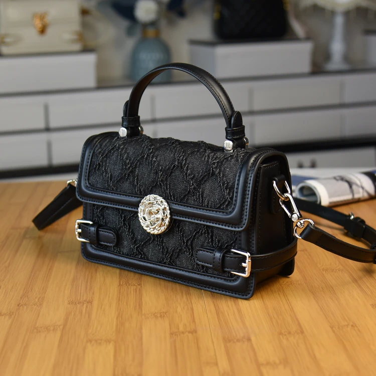 2025真皮女士百搭黑色月光宝盒单肩包小众手提斜挎包小方包方盒包