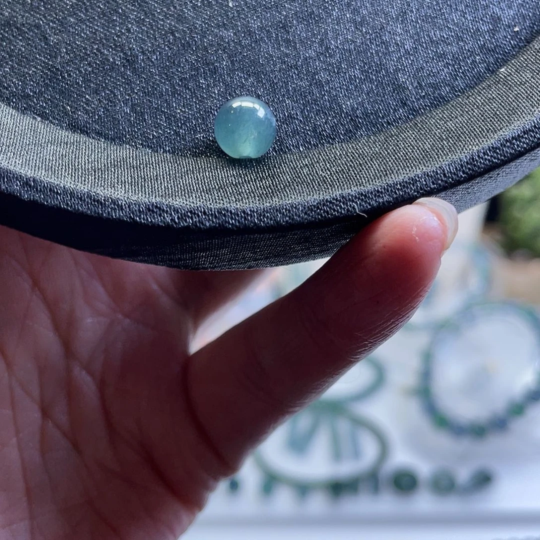 翡翠散珠天然A货翡翠卡8圆珠一颗