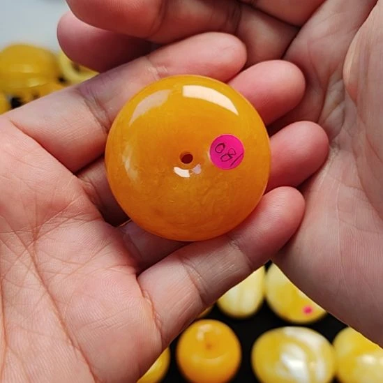 蜜蜡未镶嵌吊坠(赠链)