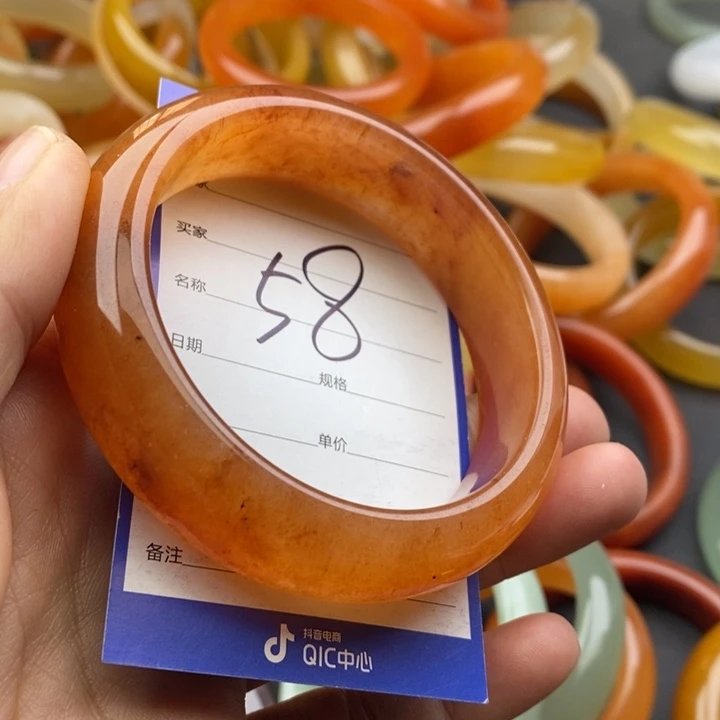 未镶嵌手镯石英质玉