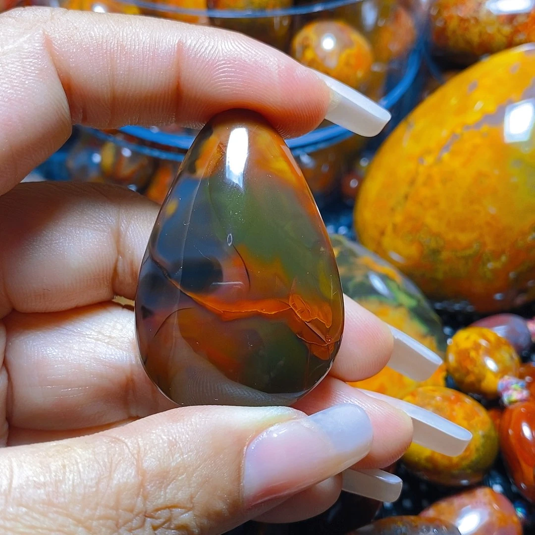 玛瑙/玉髓颈饰未镶嵌大****）