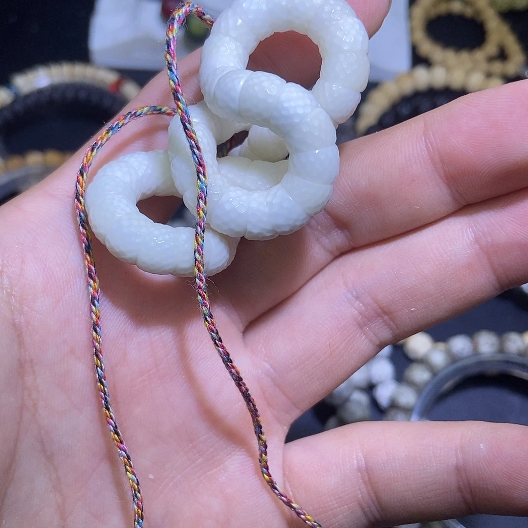 星月菩提吊坠大肠龙鳞