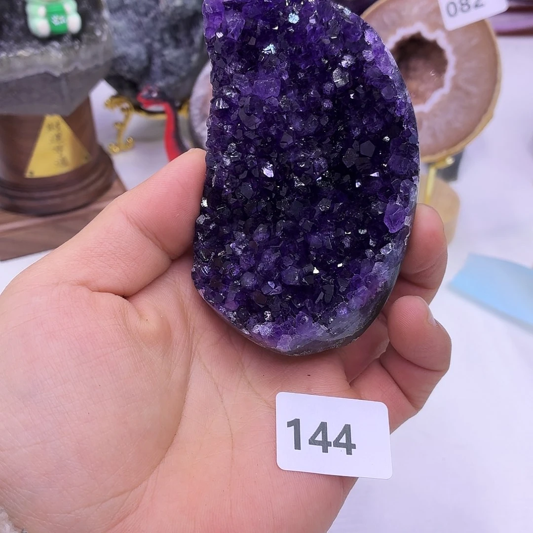 水晶未镶嵌大型摆件（非配饰）