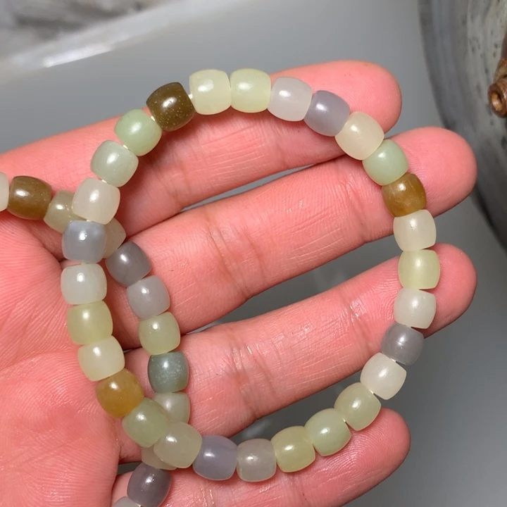 和田玉未镶嵌手串