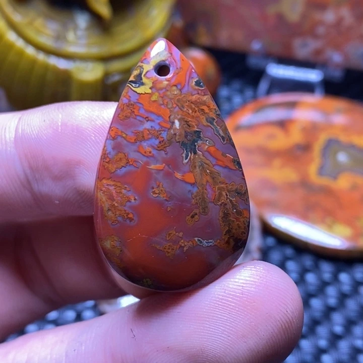 玛瑙/玉髓颈饰未镶嵌