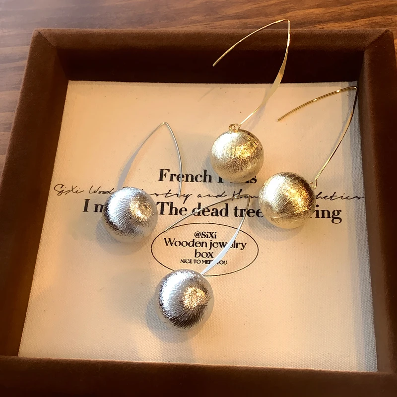 【浠儿姐姐】韩国ins冷淡风复古圆球耳环新款百搭耳坠