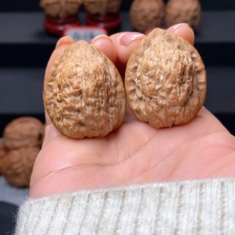 文玩核桃全品金钱豹尺31