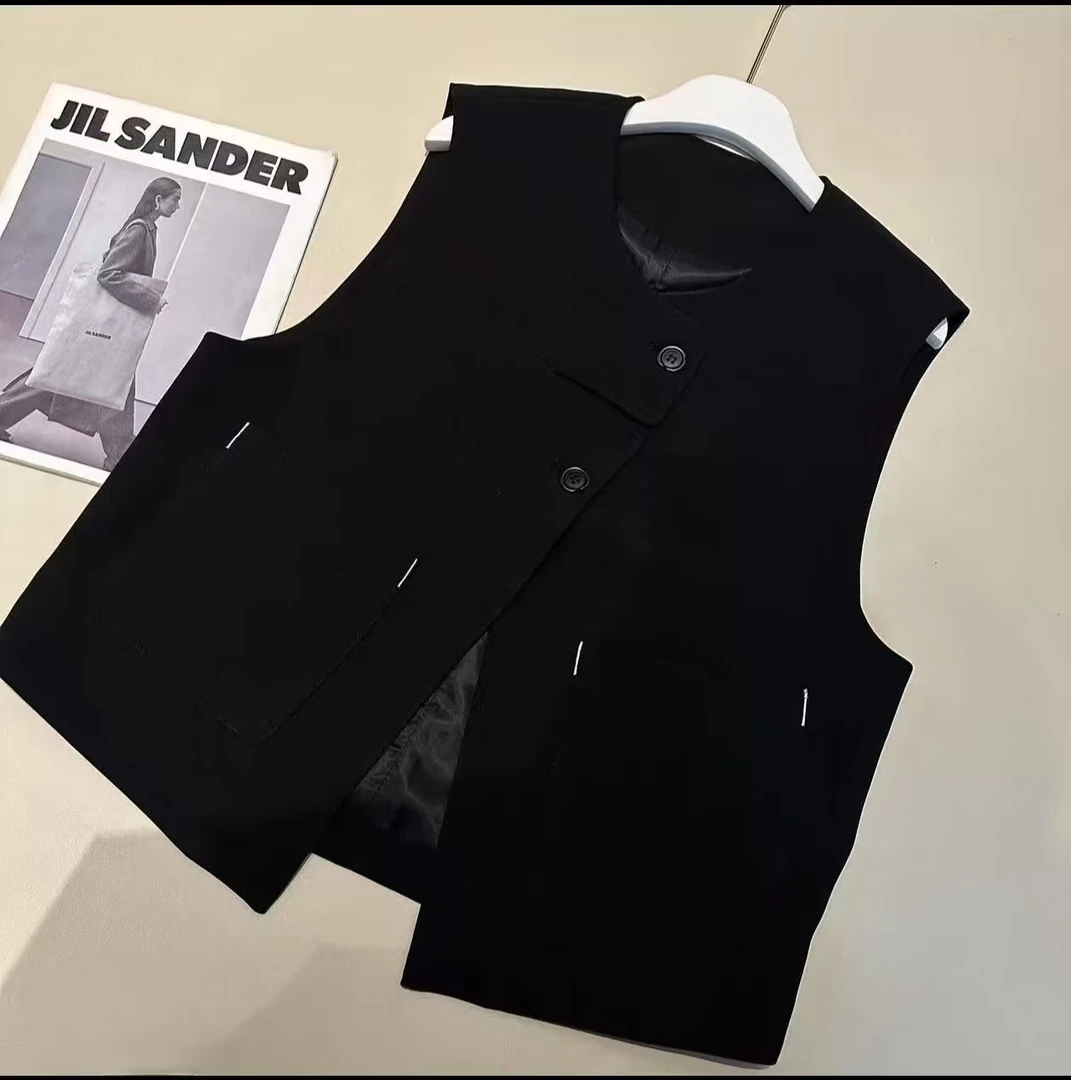 黑色百搭宽松型网红万能马夹时尚无袖秋冬小香风套装修身简约马甲