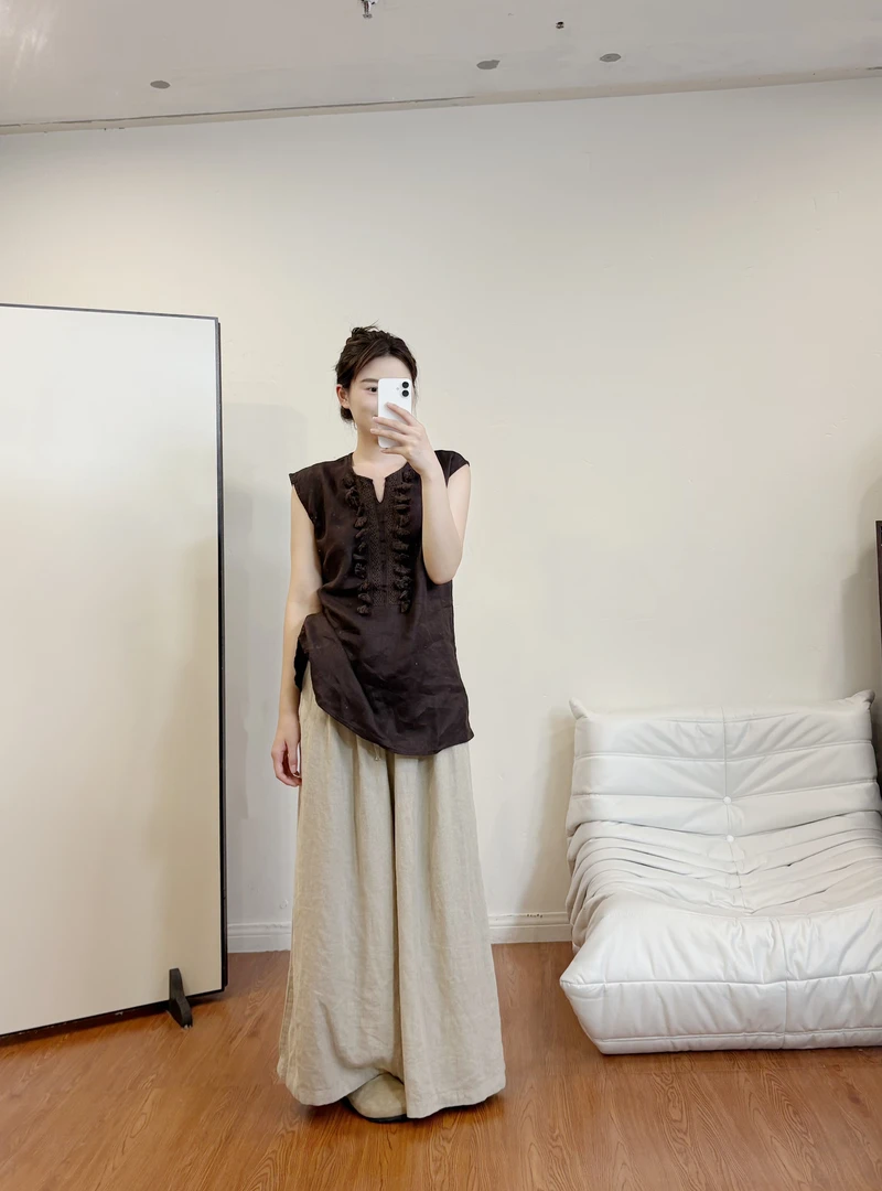 立体流苏无袖马甲深咖