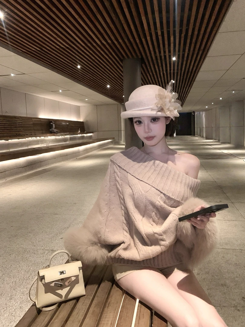 【京洛佳人】袖口高领羊毛混纺麻花针织上衣毛衣女气质法式设计感