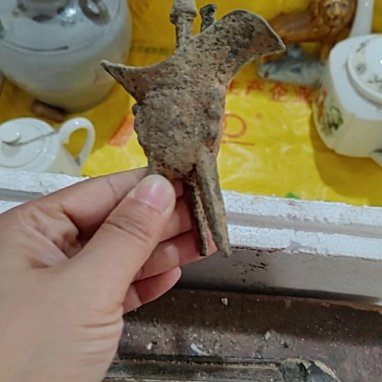 皖***多有机玻璃精美摆件（不退换）