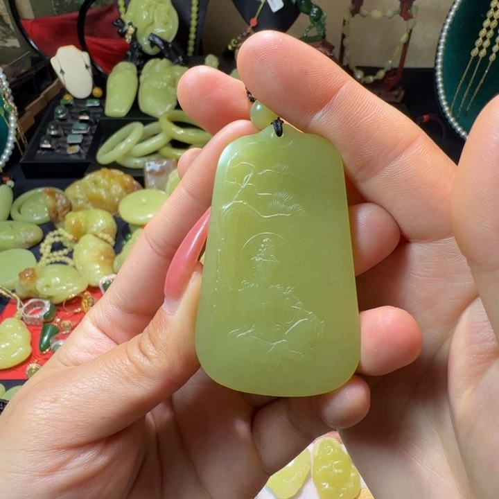 和田玉（黄玉）颈饰未镶嵌