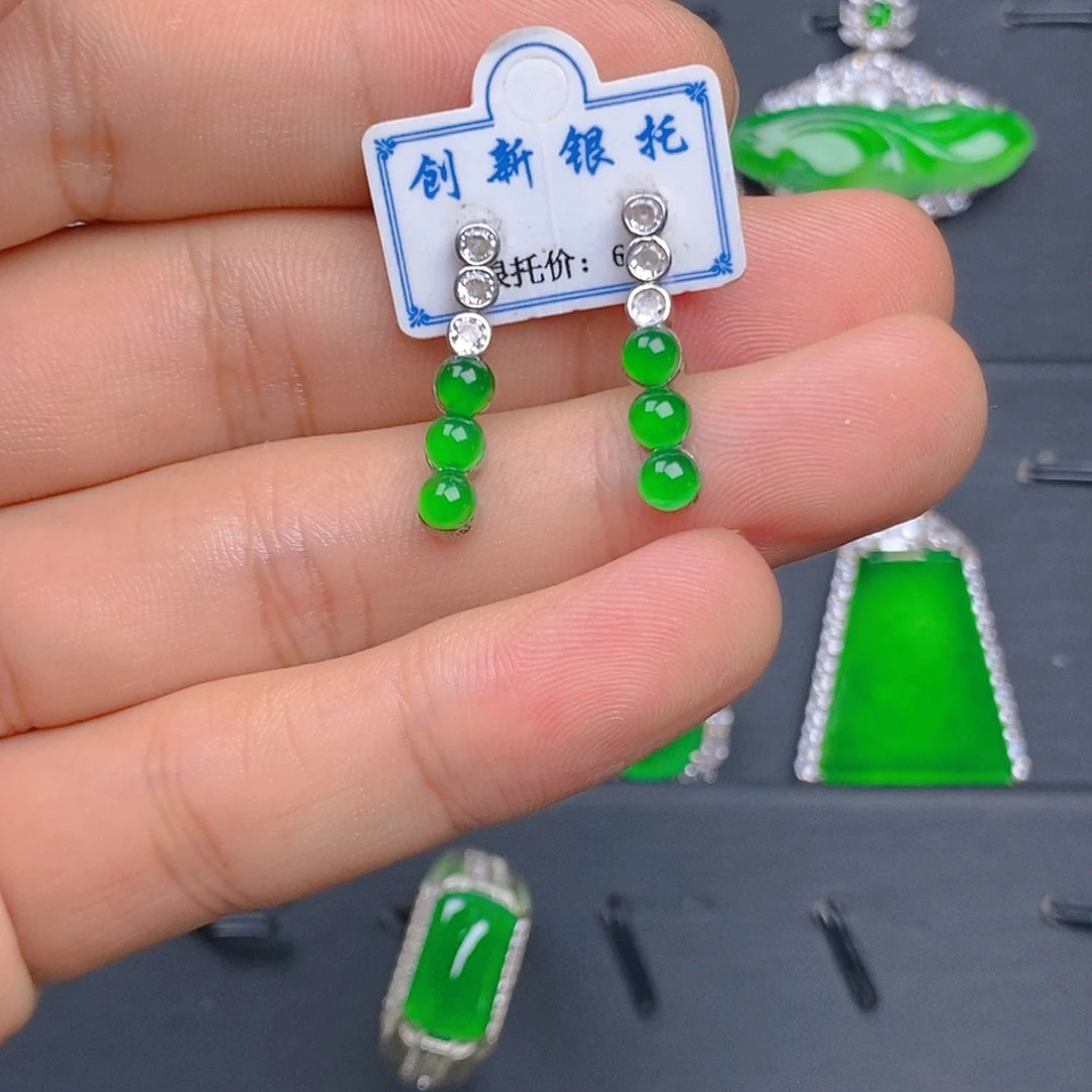 银S925镶嵌翡翠耳钉耳钉