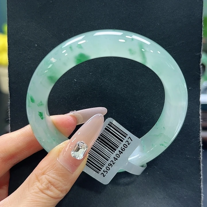 石英质玉（非洲翠）未镶嵌手镯58-59