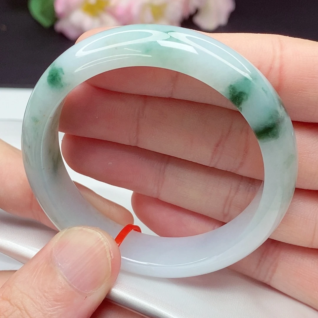 翡翠未镶嵌手镯52.5圈