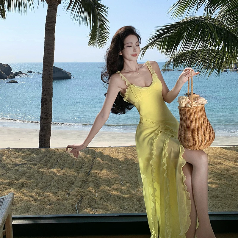 多巴胺海岛沙滩长裙子吊带连衣裙女超仙夏季高级性感露背海边度假
