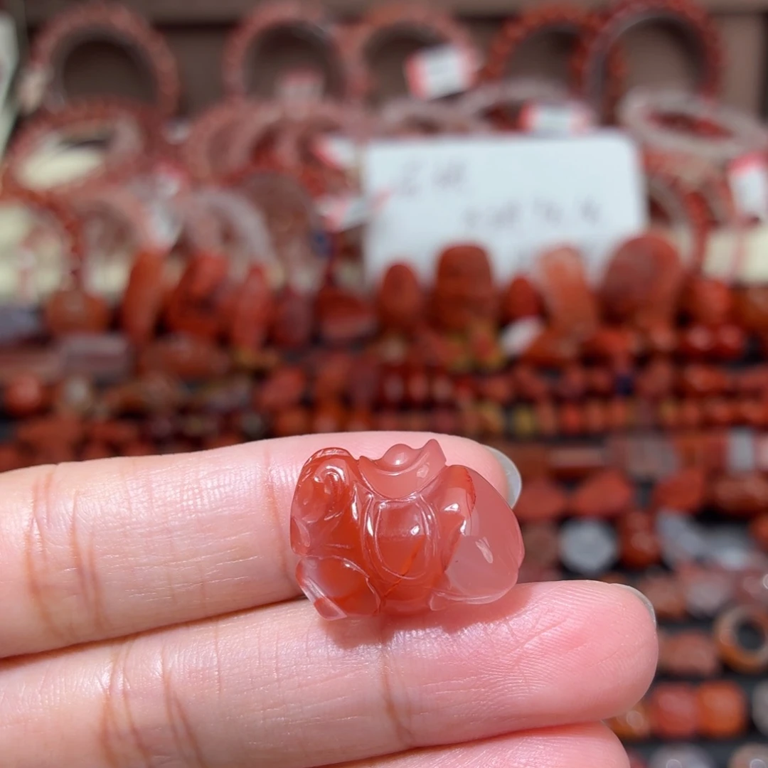 南红玛瑙未镶嵌颈饰马上有钱