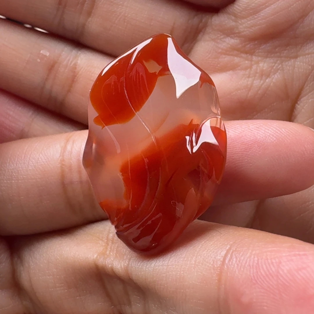 南红玛瑙未镶嵌鱼跃龙门