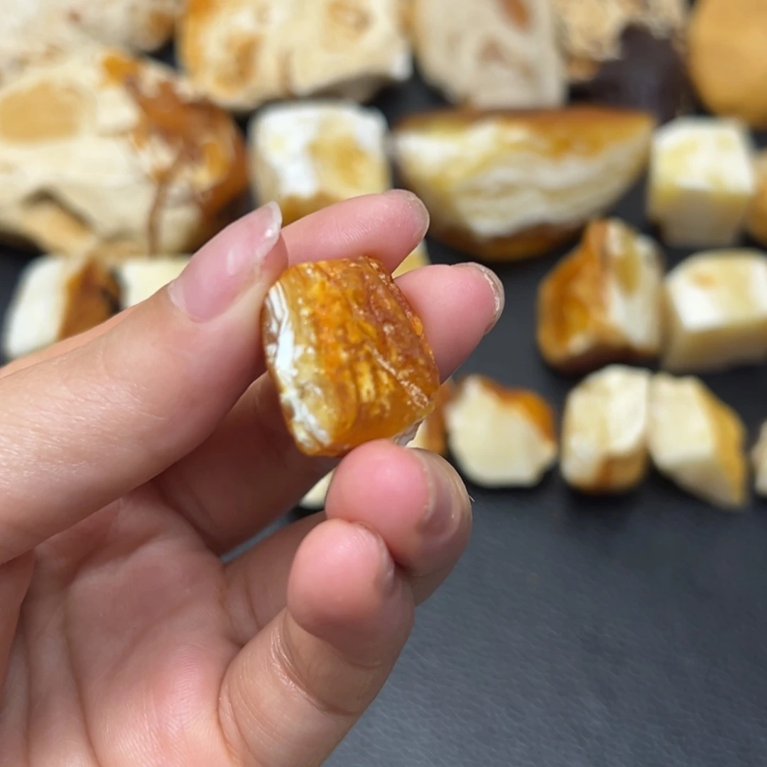 定制蜜蜡未镶嵌?***拉蜜蜡