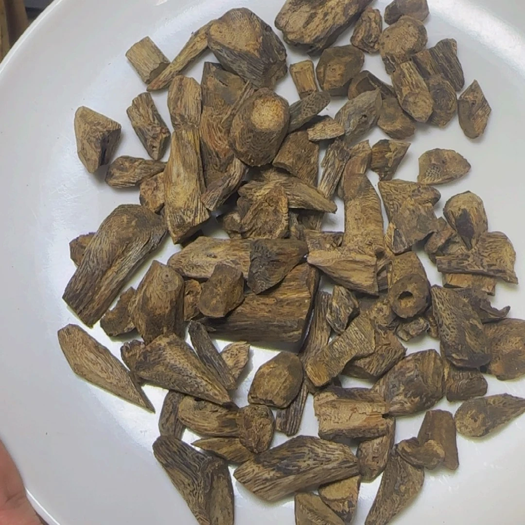 博***沉香熏香树丁碎料60克