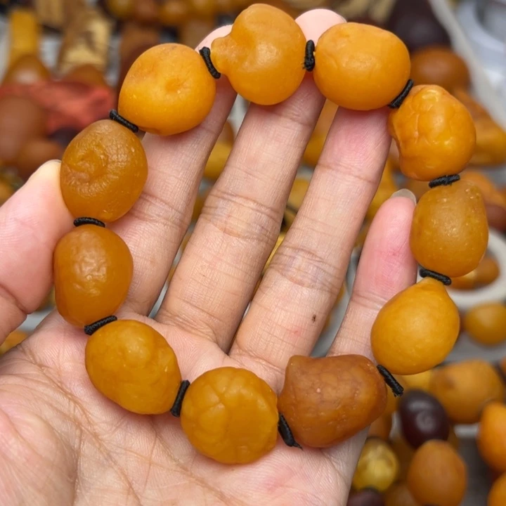 琥珀颈饰未镶嵌天然蜜蜡