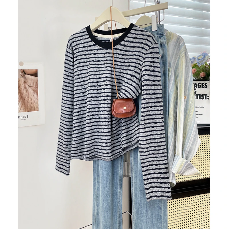 镂空小众设计感圆领条纹长袖T恤女独特别致上衣宽松百搭打底衫潮