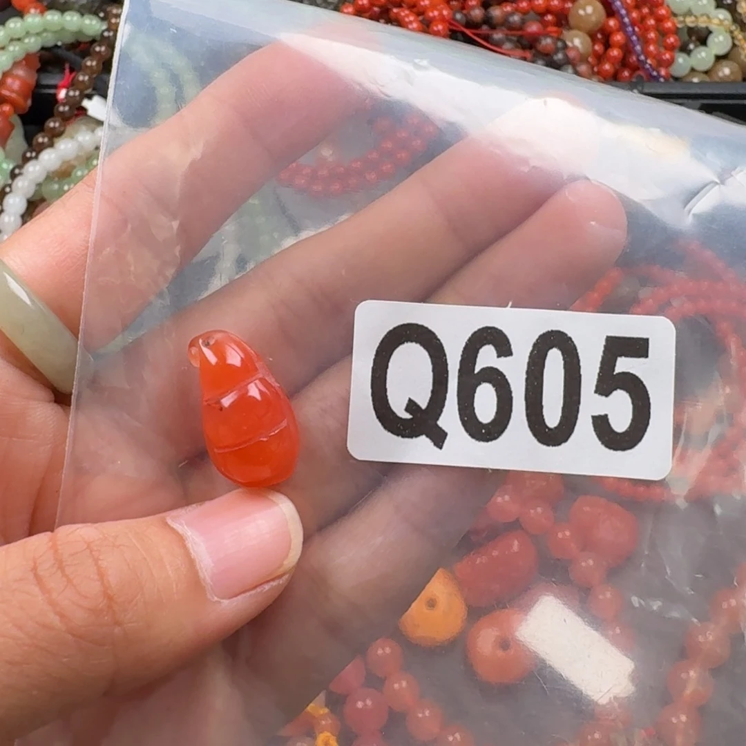 南红玛瑙未镶嵌珠宝奇石