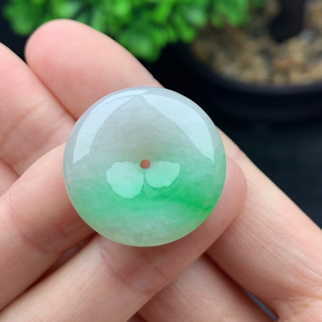 缅甸天然A货翡翠 飘阳绿平安扣吊坠 尺寸24.7/6mm