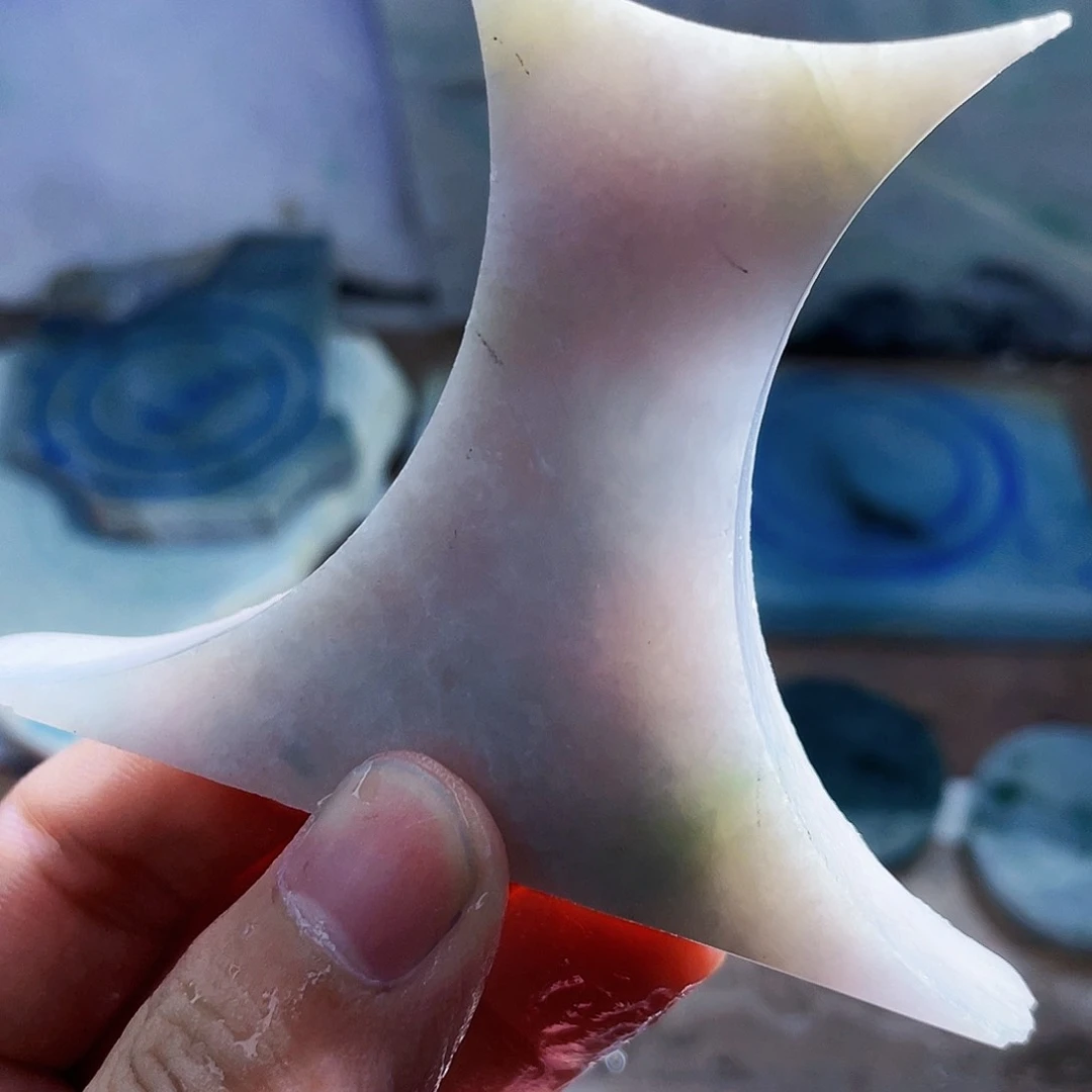 翡翠挂件未镶嵌毛料99