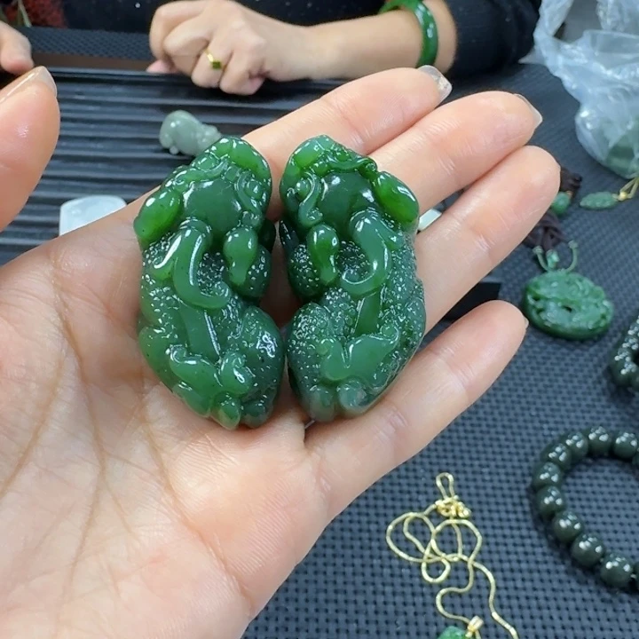 颈饰未镶嵌和田玉（碧玉）多样性发货 拍一发一