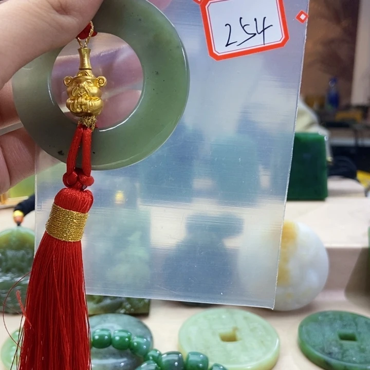 未镶嵌和田玉挂件