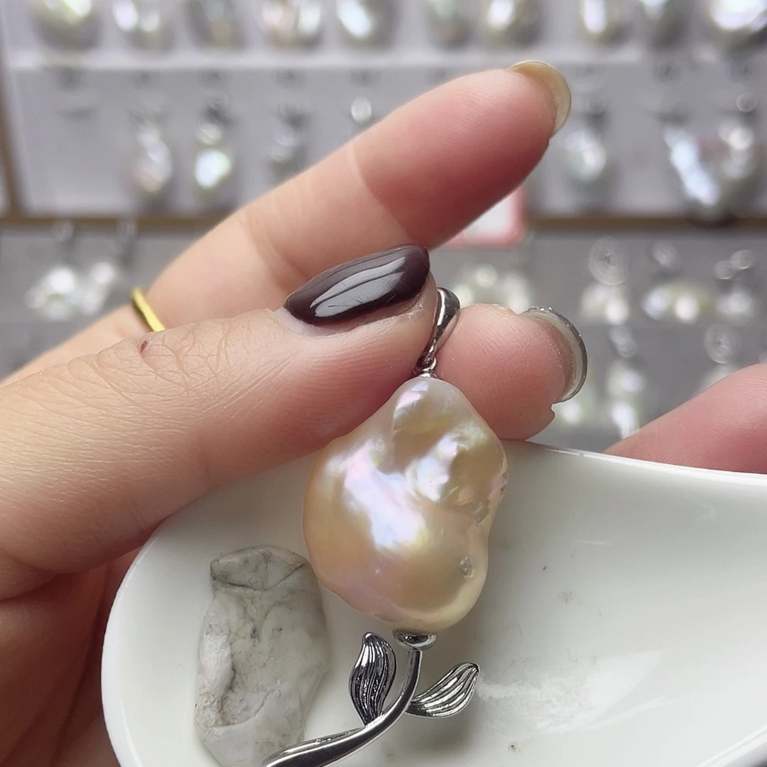 颈饰未镶嵌淡水珍珠