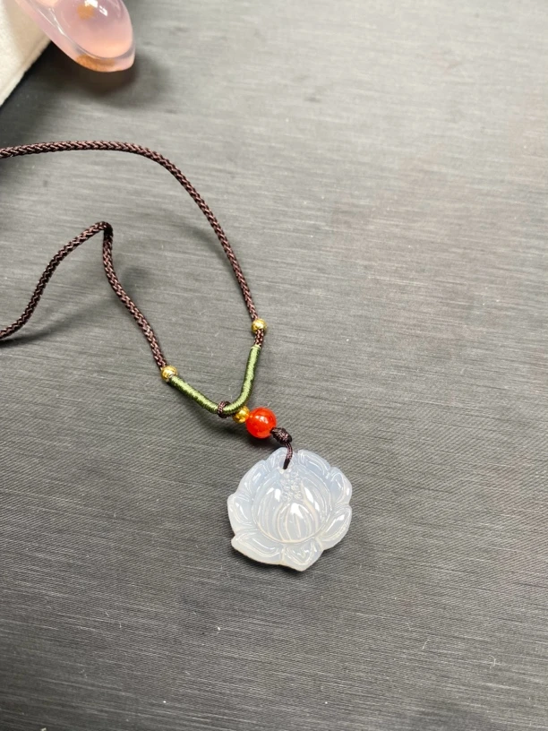 纯天然玛瑙玉随荷花