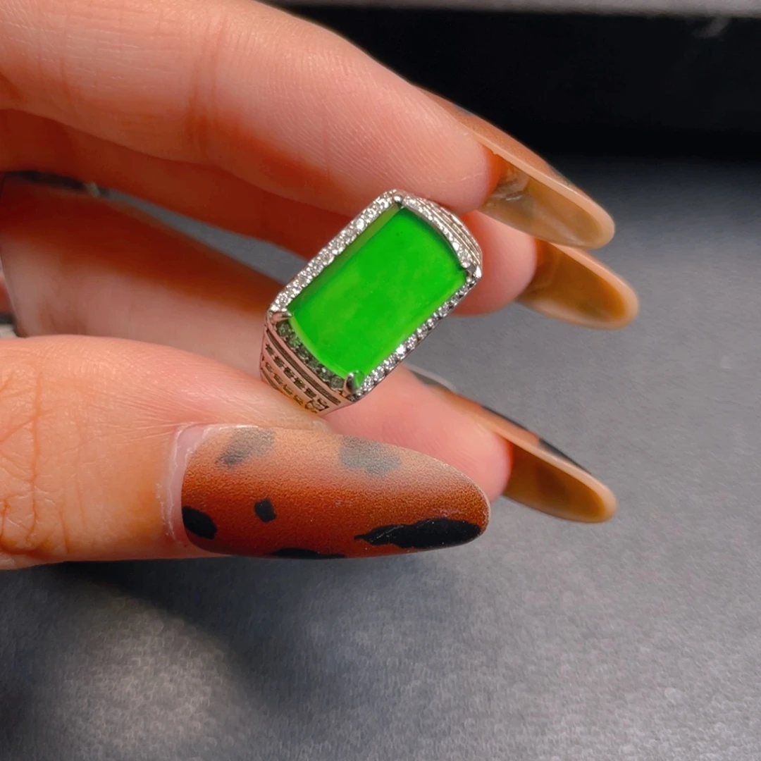 白***盼翡翠银S925镶嵌戒指