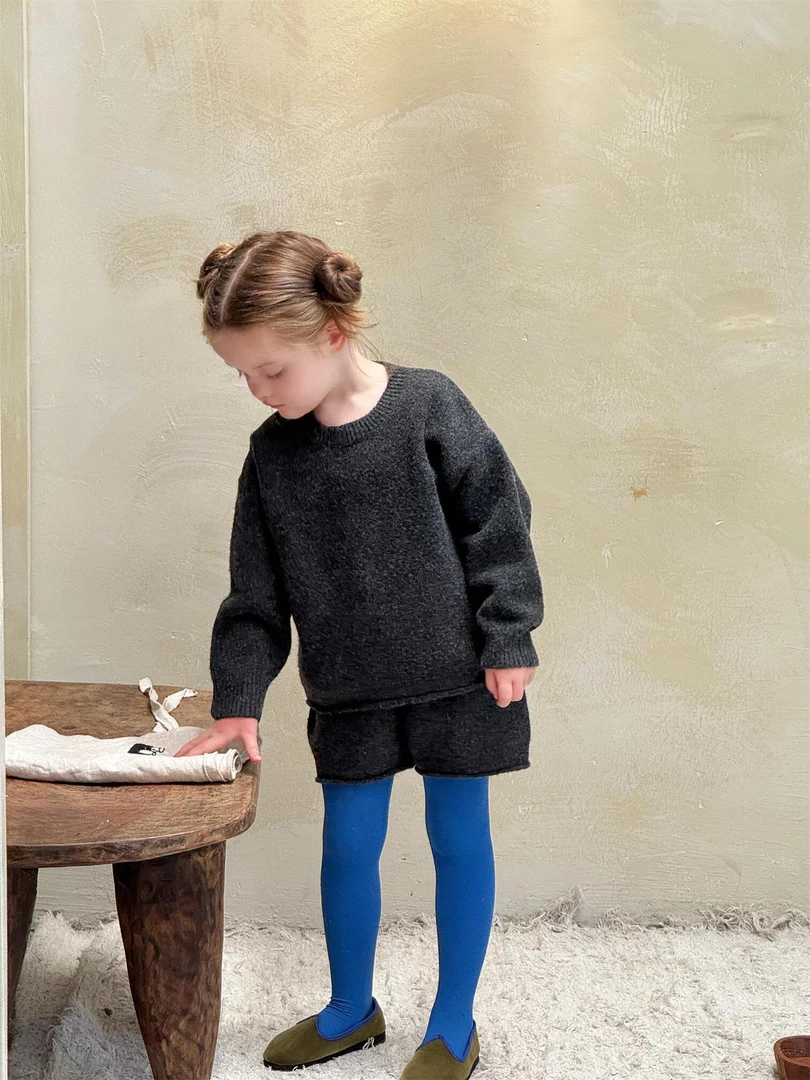 韩系童装2025秋季新款女童套装灰色针织上衣短裤两件套毛衣