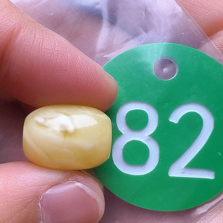 蜜蜡裸石未镶嵌木**?12m m